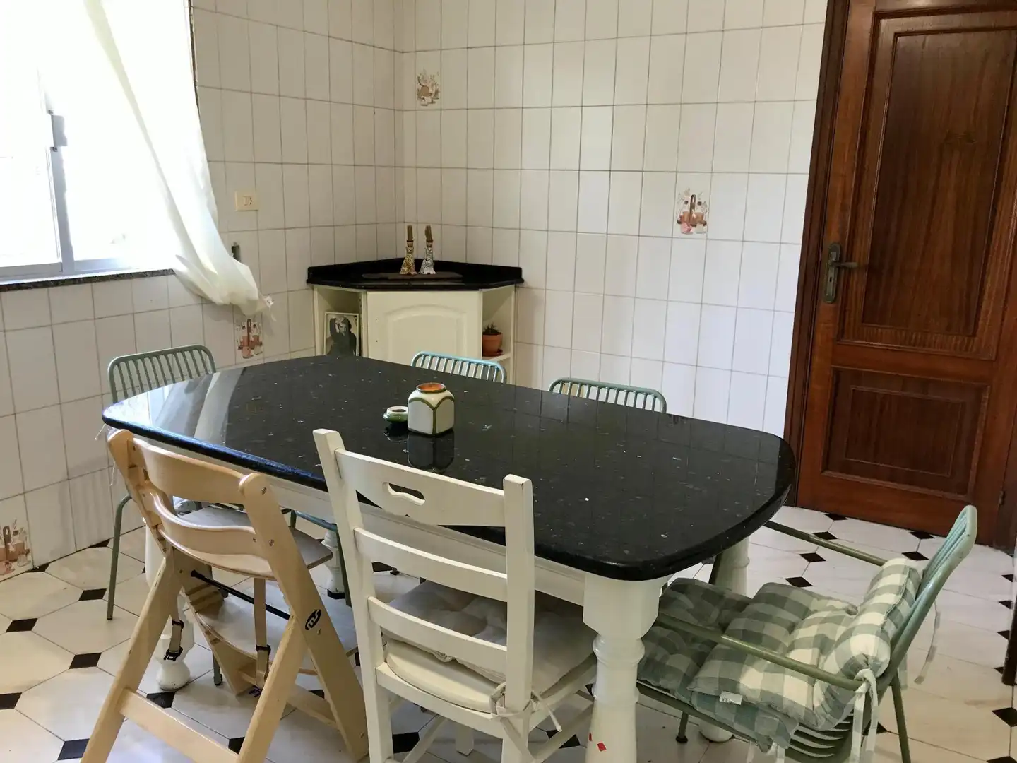 Cuina de Casa o xalet en venda en Noia amb Balcó