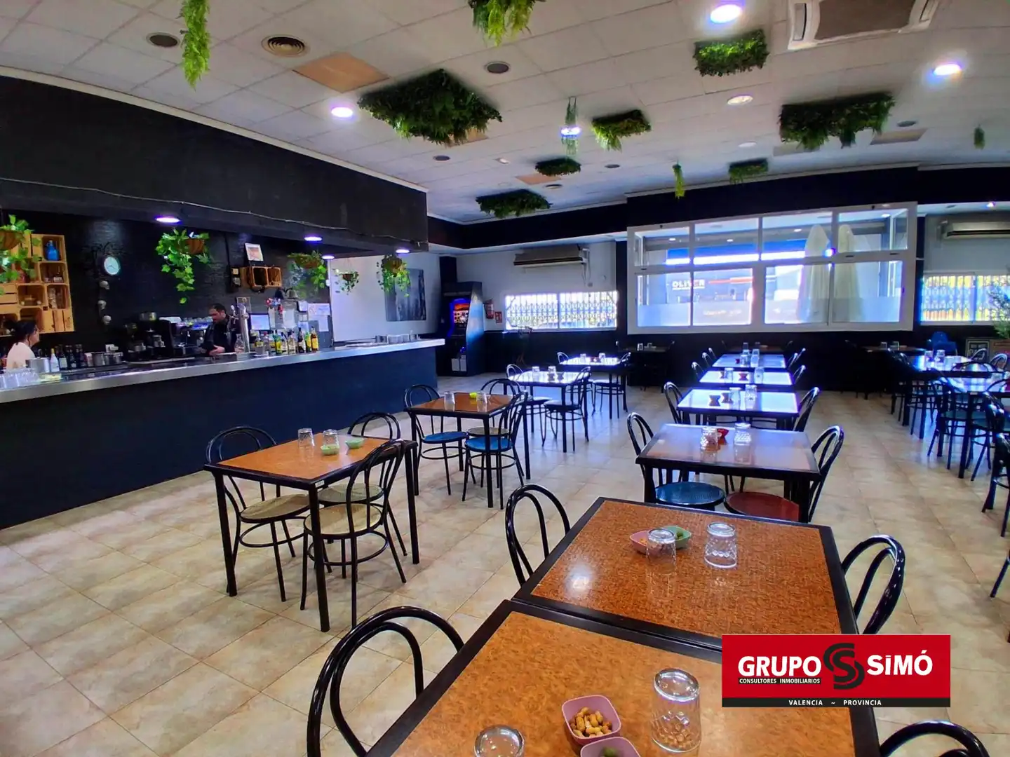 Local comercial en traspàs a Avinguda Lluís Santàngel