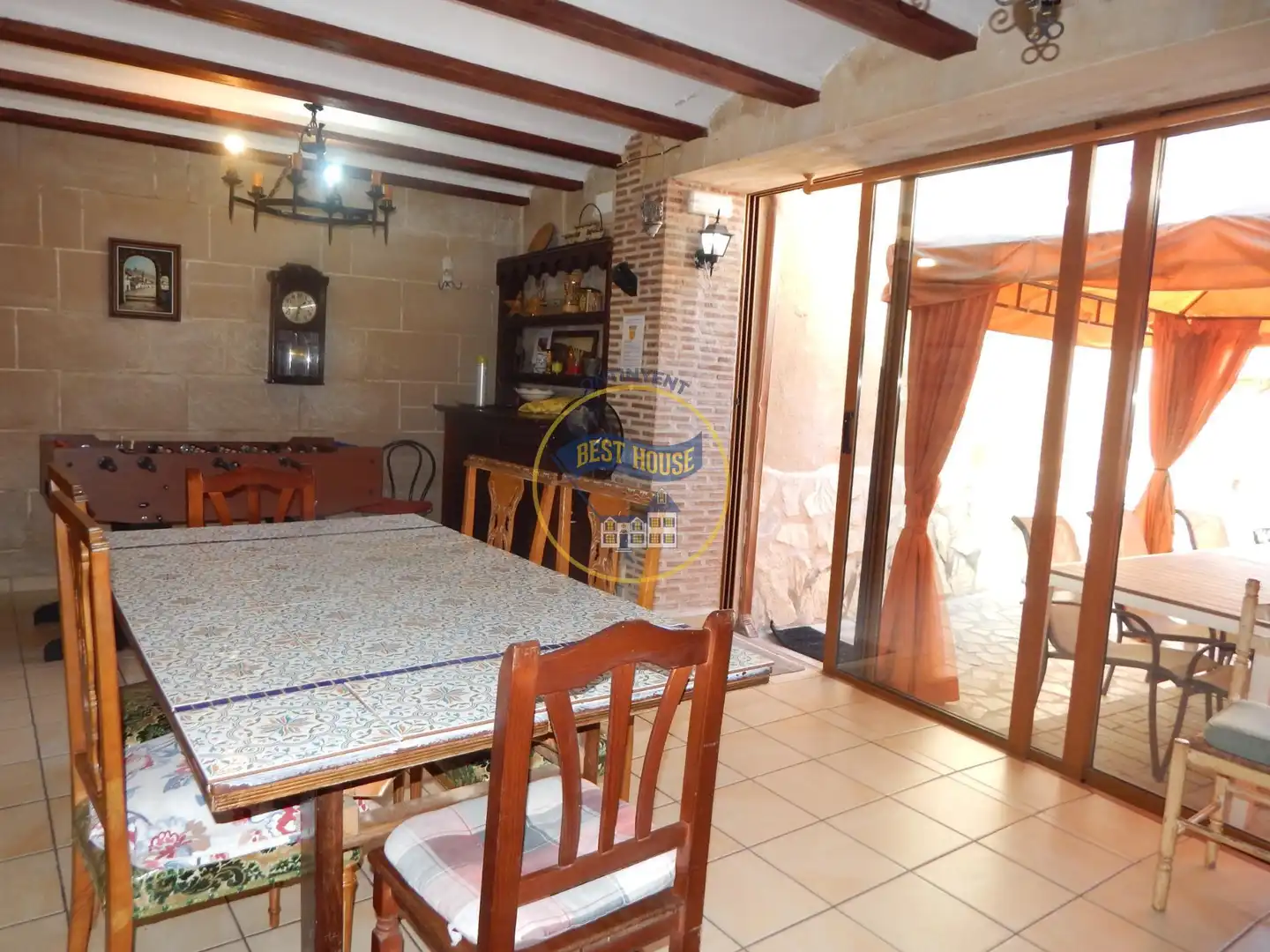 Houses for sale in El Palomar