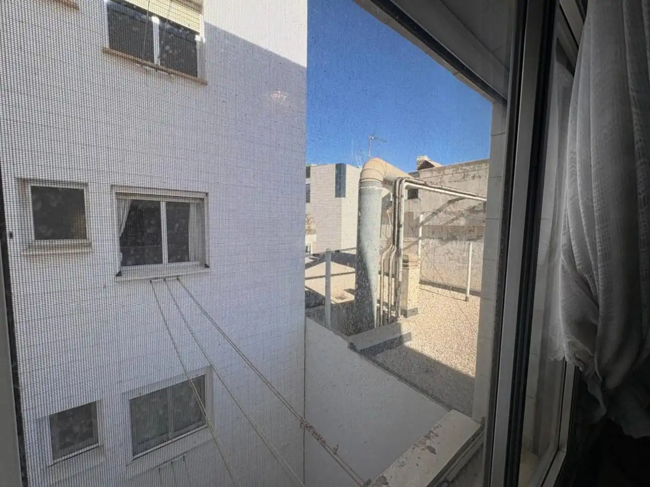 Vista exterior de Piso en venta en Alicante / Alacant con Aire acondicionado, Calefacción y Amueblado