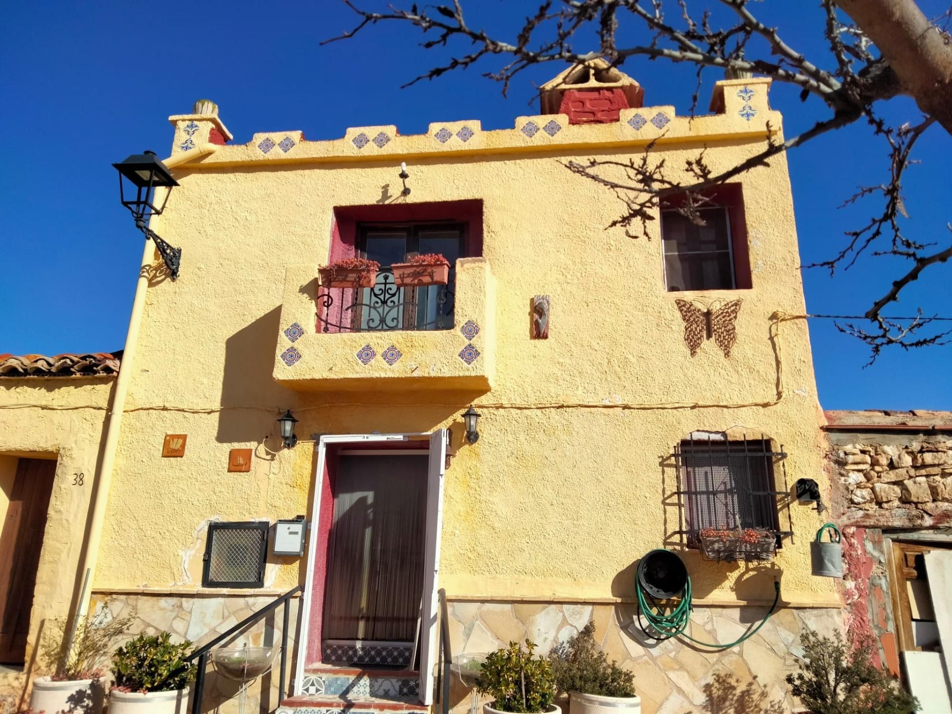 Vista exterior de Casa o xalet en venda en Andilla amb Terrassa i Traster