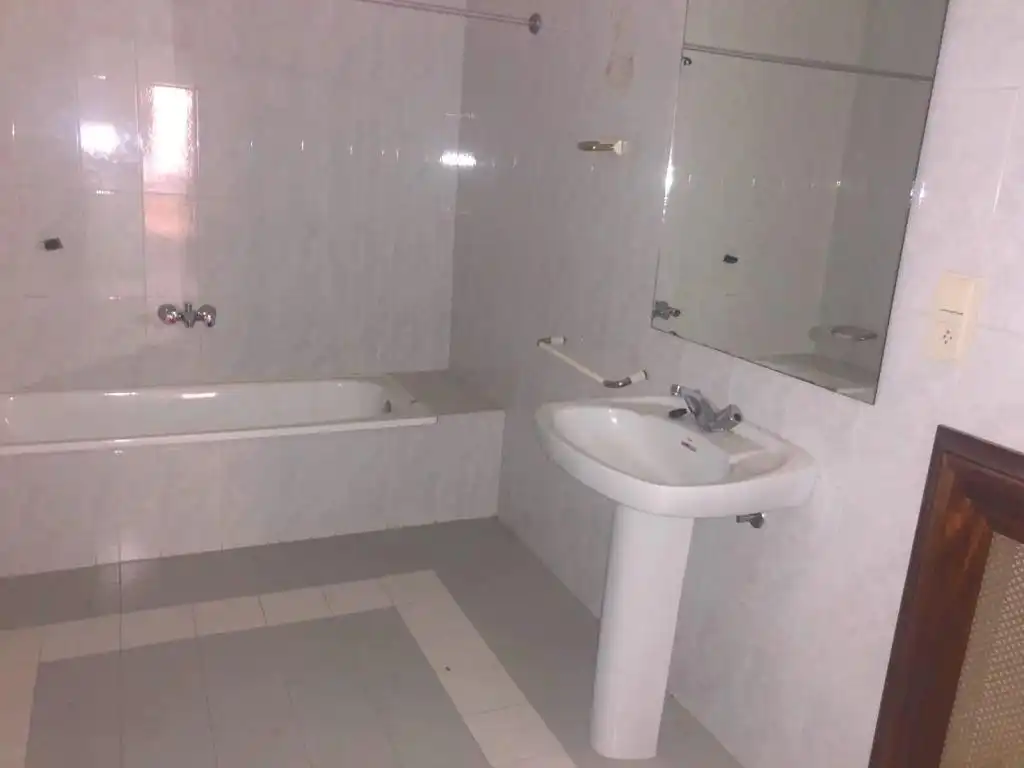 Chalet en venta en C/ Marqués de la Vega, imagen 6