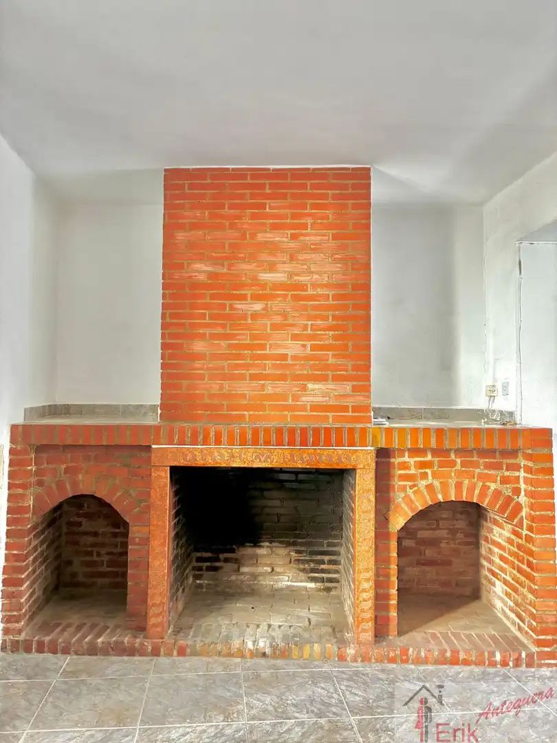 Casa adosada en venta en Antequera con Terraza, Trastero y Balcón