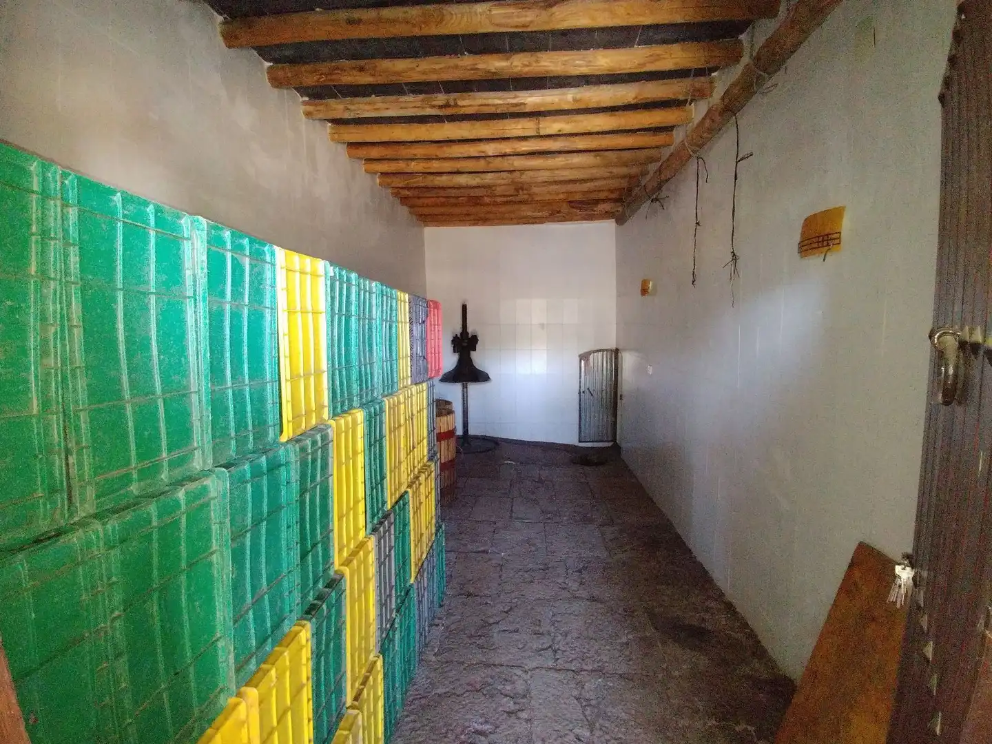Finca rústica en venta en Sorvilán con Jardín privado, Terraza y Amueblado