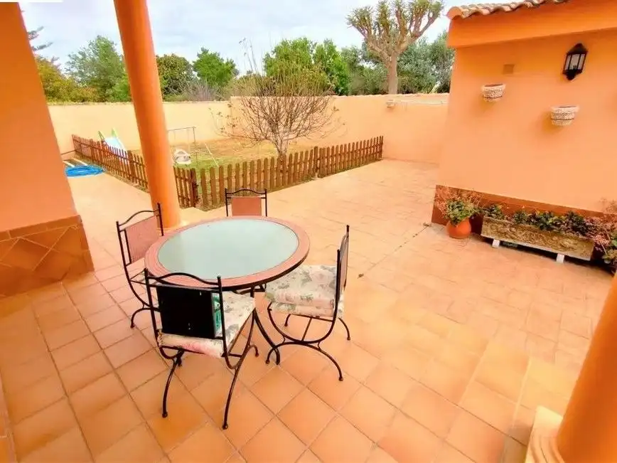 Casa o xalet en venda a Urbanización C.R.las Palomas, Las Lagunas - Campano