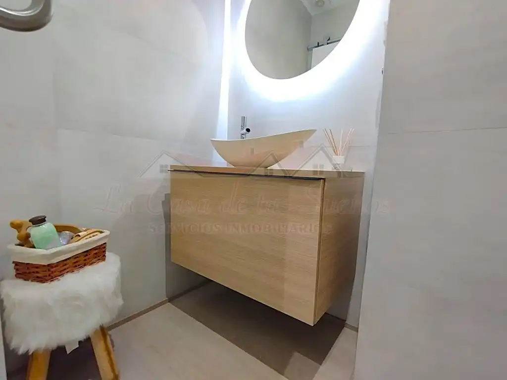 Badezimmer von Dachboden zum Verkauf in Elda