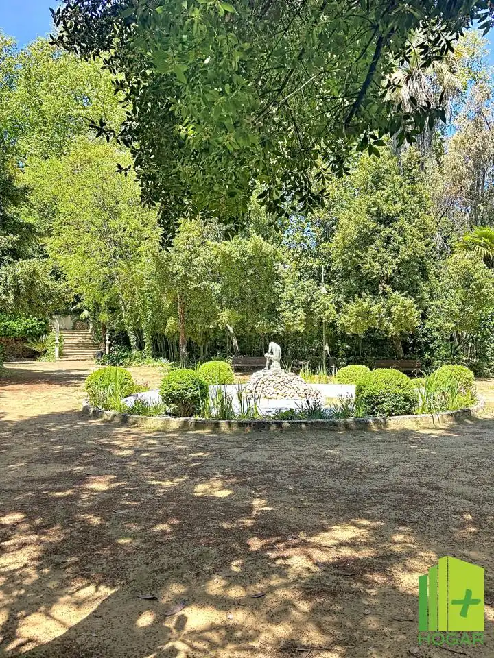 Jardín de Casa adosada en venta en Jaén con Aire acondicionado, Jardín privado y Terraza