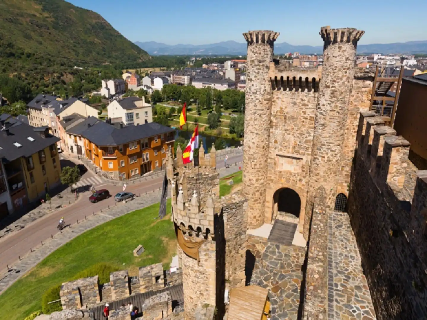 Vista exterior de Pis en venda en Ponferrada amb Traster
