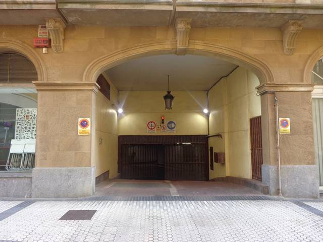 Garaje en Venta en Parte Vieja