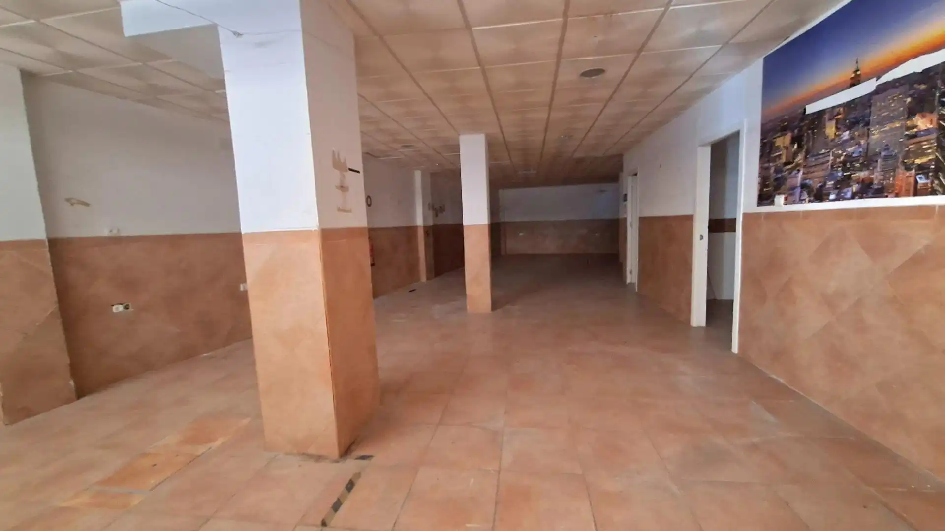 Local comercial en venta en Calle GARBINET, imagen 2