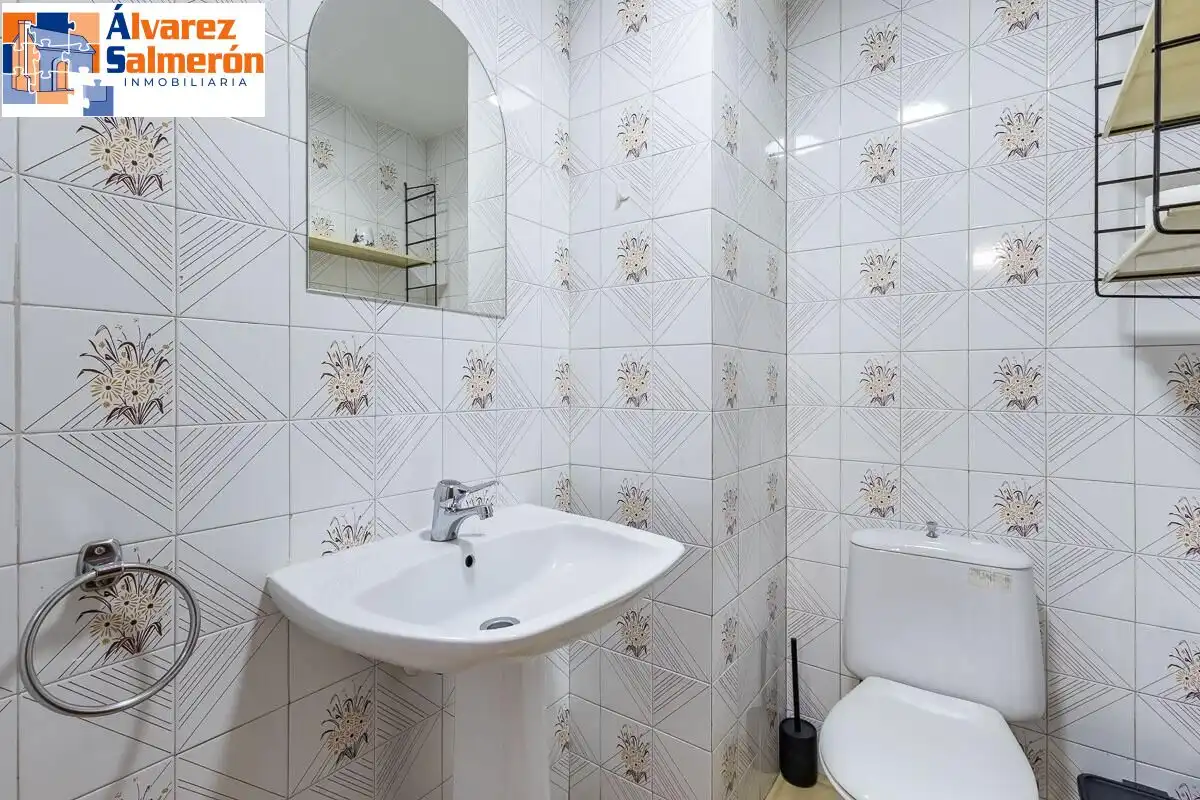 Baño de Piso en venta en Ronda