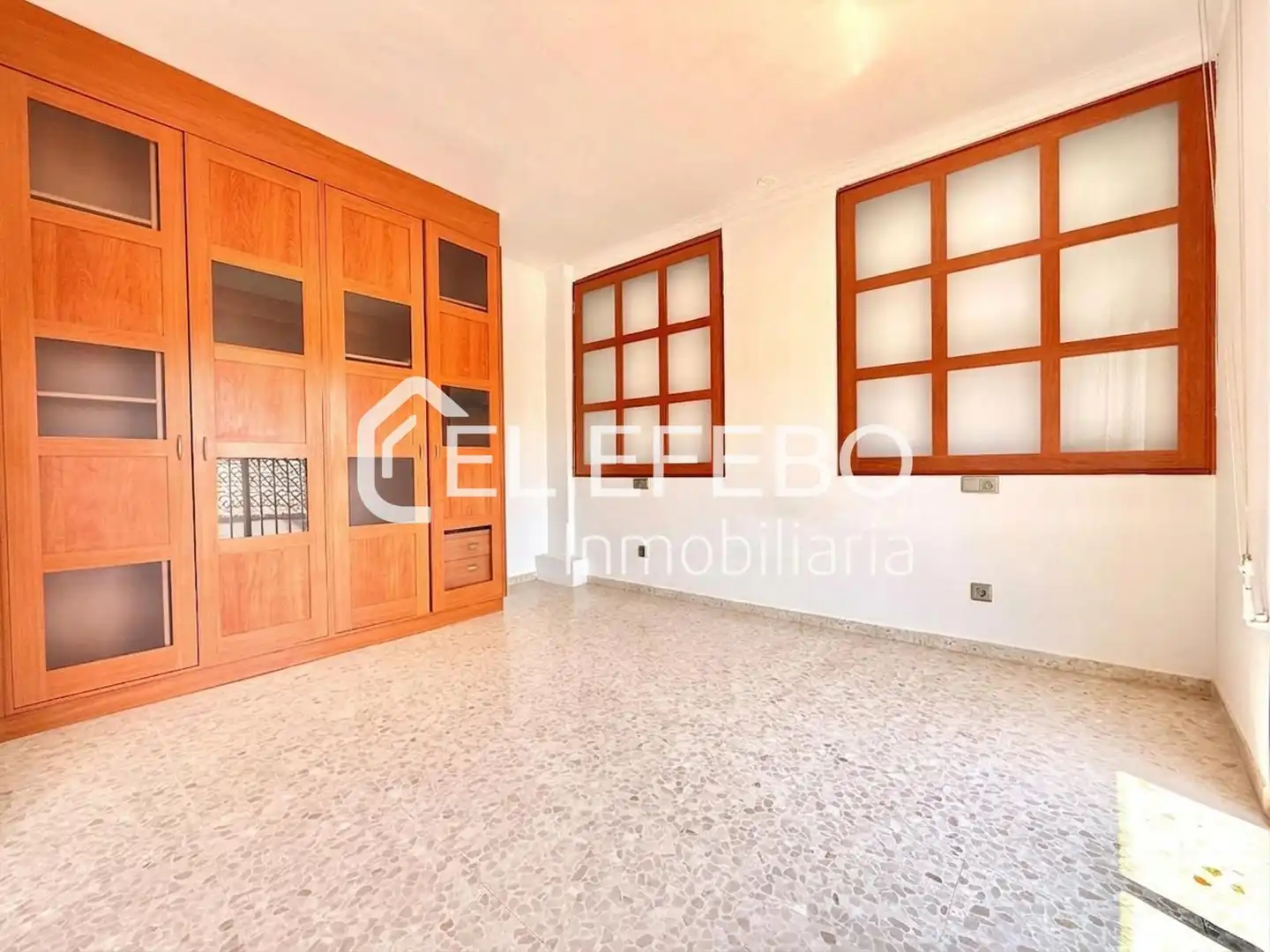 Vista exterior de Casa o xalet de lloguer en Antequera amb Aire condicionat, Calefacció i Terrassa