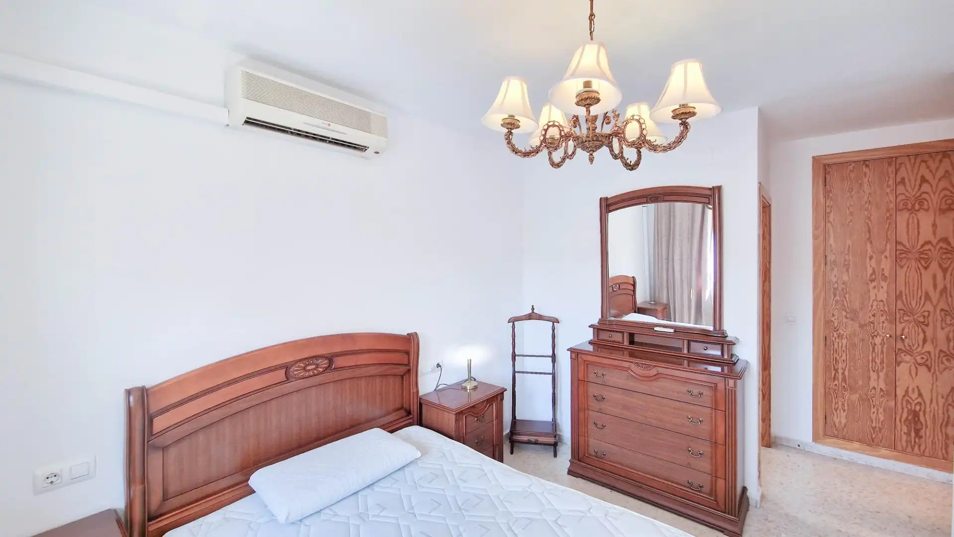 Habitación de Piso en venta en Badajoz con Aire acondicionado y Trastero