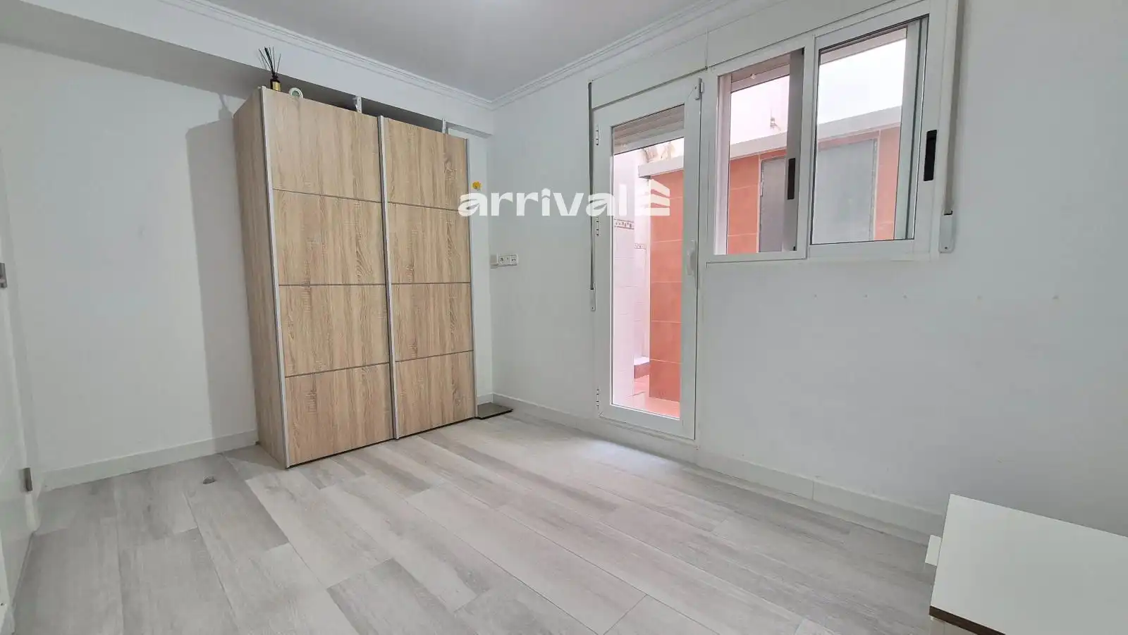Schlafzimmer von Wohnung zur Miete in Valencia mit Klimaanlage, Heizung und Terrasse