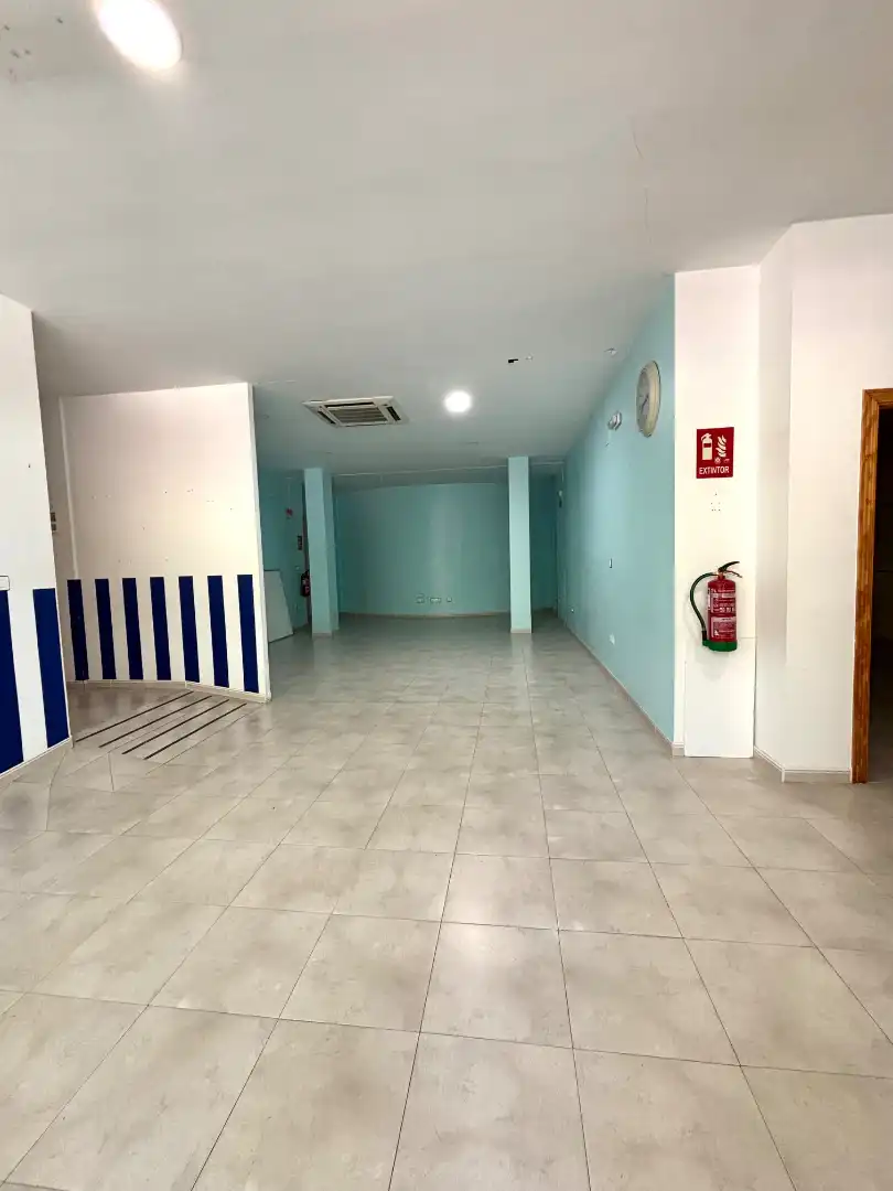 Geschaftsraum zur Miete in Plasencia mit Möbliert