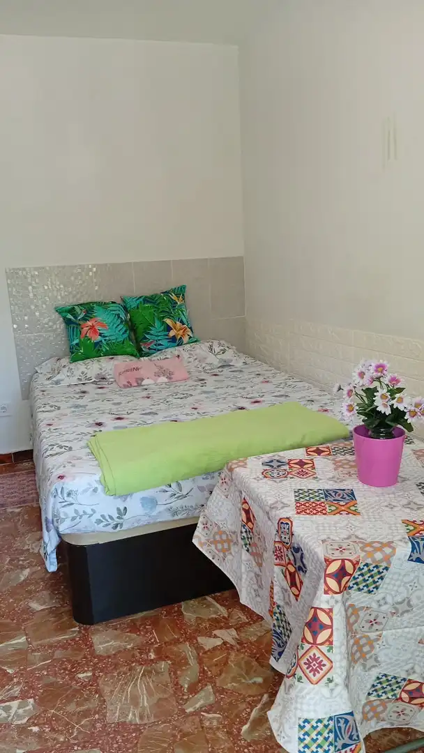 Habitación de Piso para compartir en Madrid con Aire acondicionado, Calefacción y Jardín privado