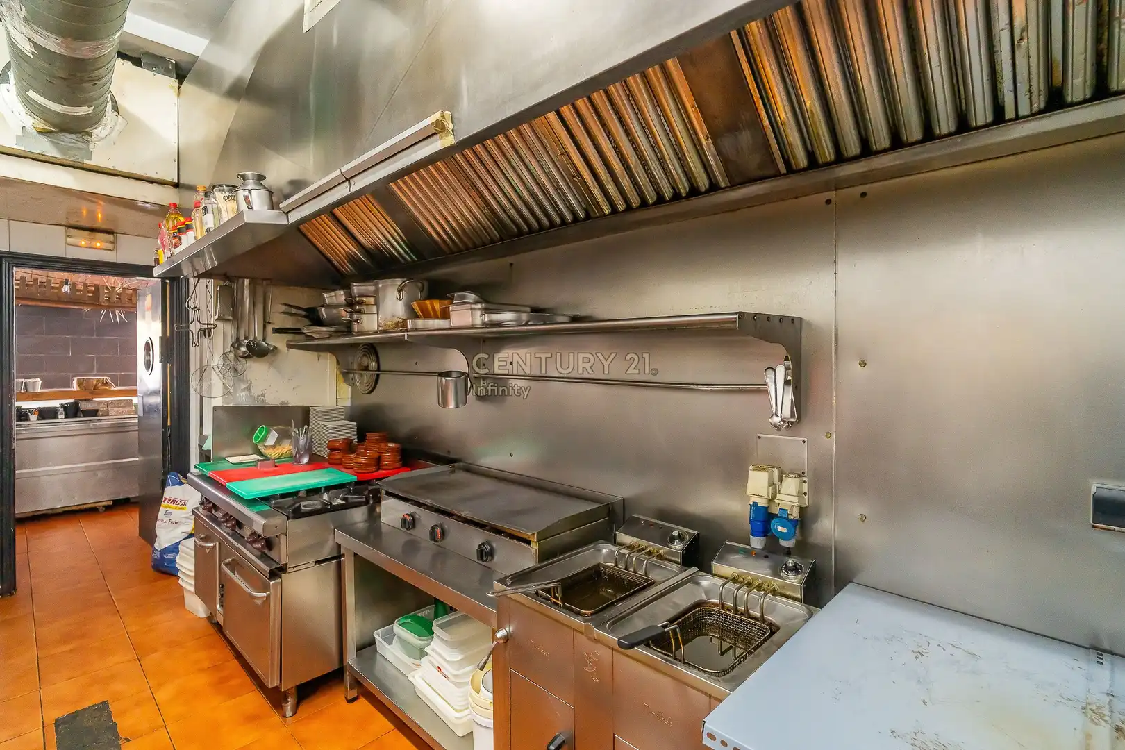 Cocina de Local en traspaso en Fuengirola con Aire acondicionado y Alarma