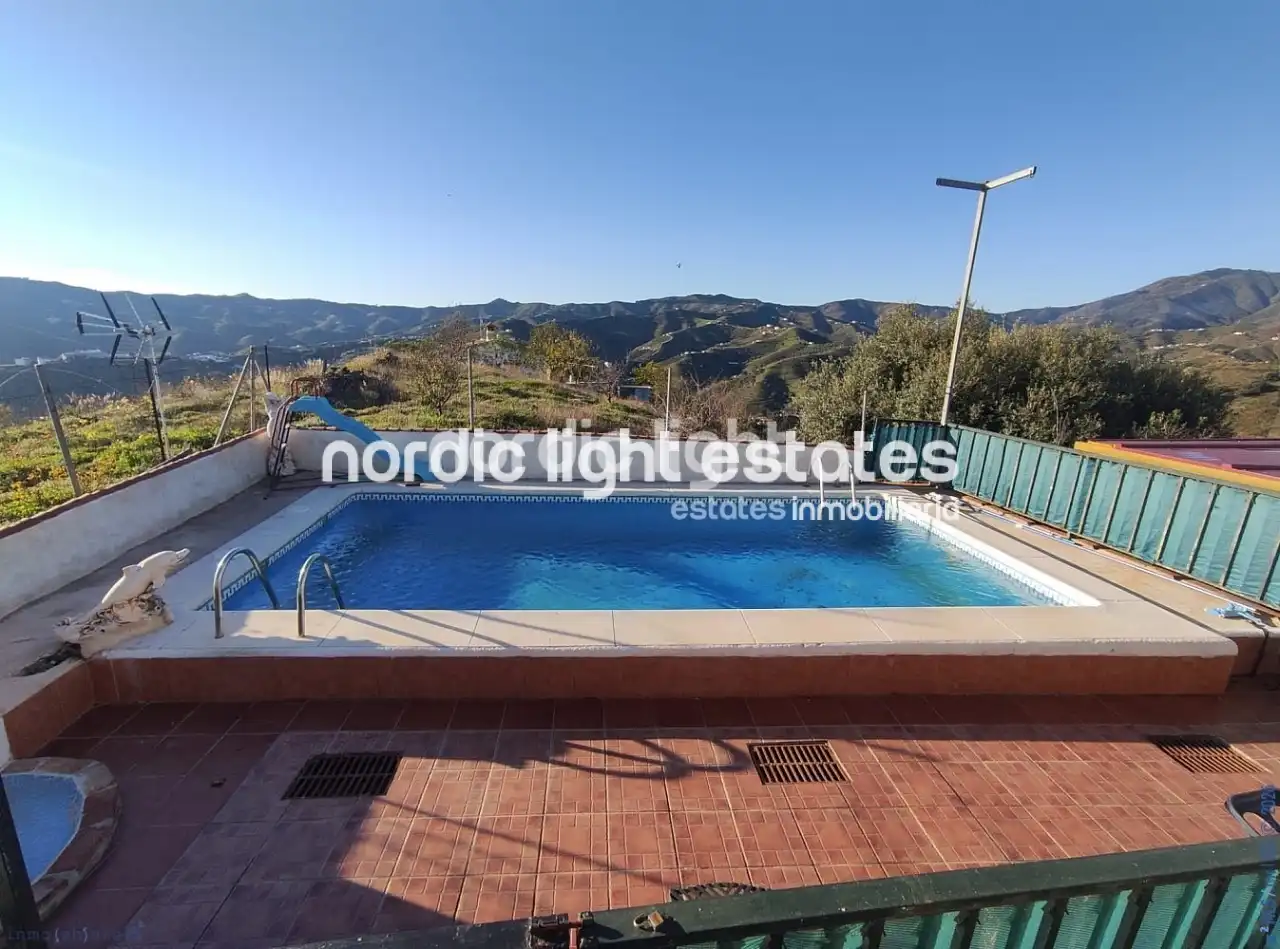 Casa amb piscina en venda a El Borge, imagen 6