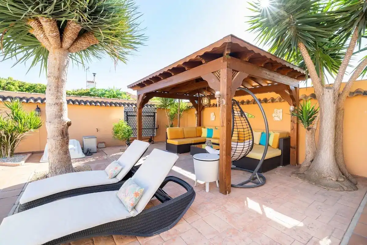 Terrassa de Casa o xalet de lloguer en Torrevieja amb Aire condicionat, Calefacció i Jardí privat