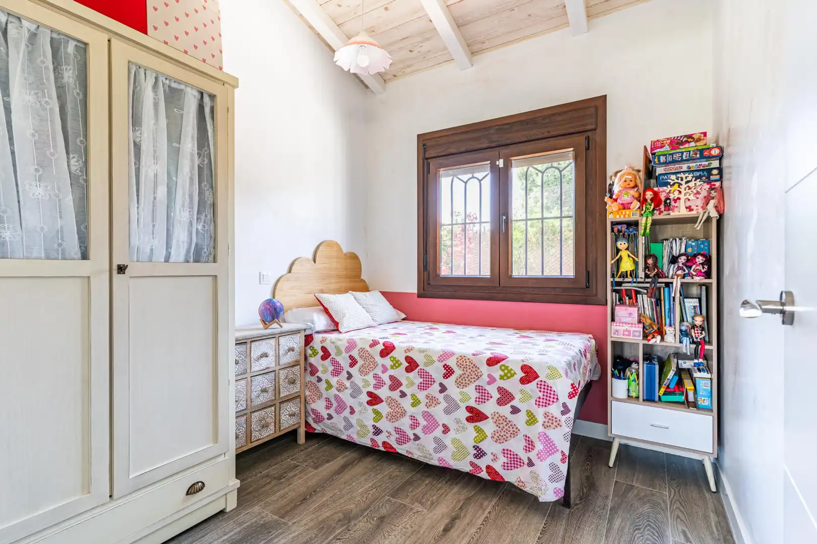 Schlafzimmer von Haus oder Chalet zum Verkauf in Yuncos mit Klimaanlage, Heizung und Privatgarten