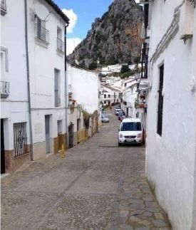 Vista exterior de Piso en venta en Ubrique