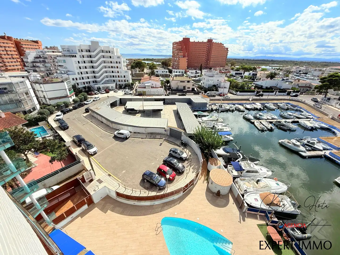 Parking de Apartamento en venta en Roses con Aire acondicionado, Calefacción y Terraza