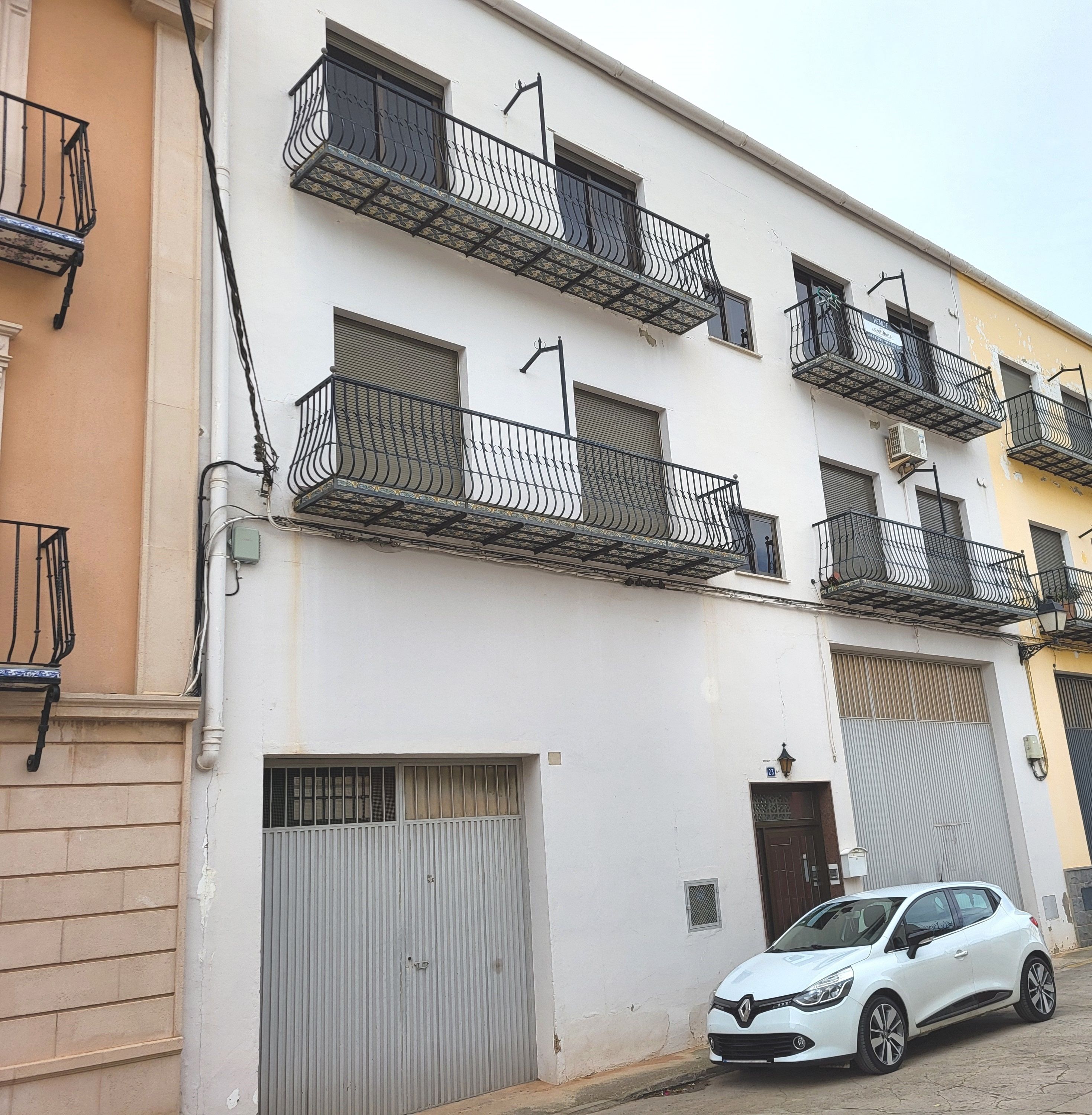Exterior view of Flat for sale in Castellnovo  with Terrace, Storage room and Oven