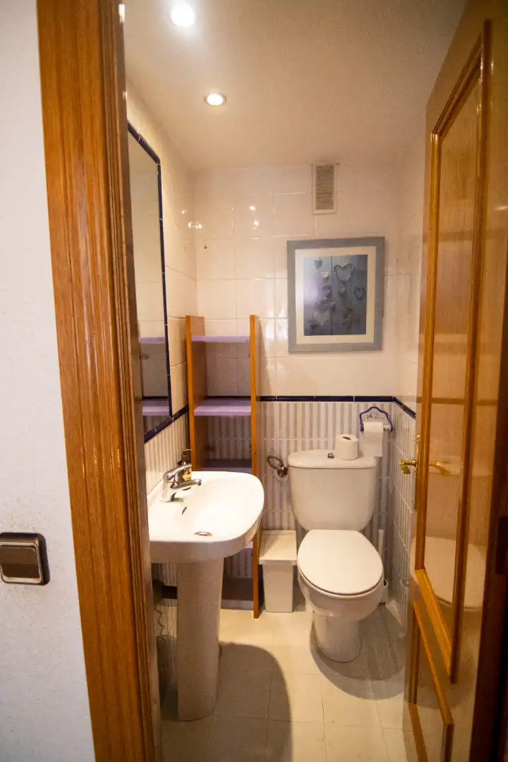 Badezimmer von Wohnung zum Verkauf in Madrid mit Klimaanlage, Heizung und Terrasse
