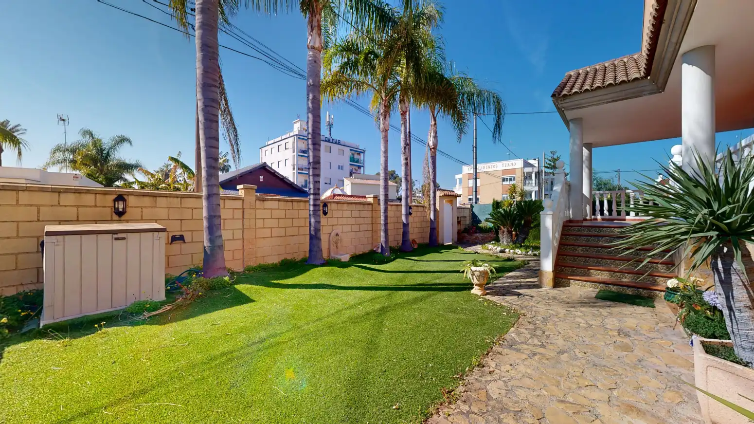 Exterior view of Houses for sale in Sagunto / Sagunt  with Private garden, Terrace and Swimming Pool