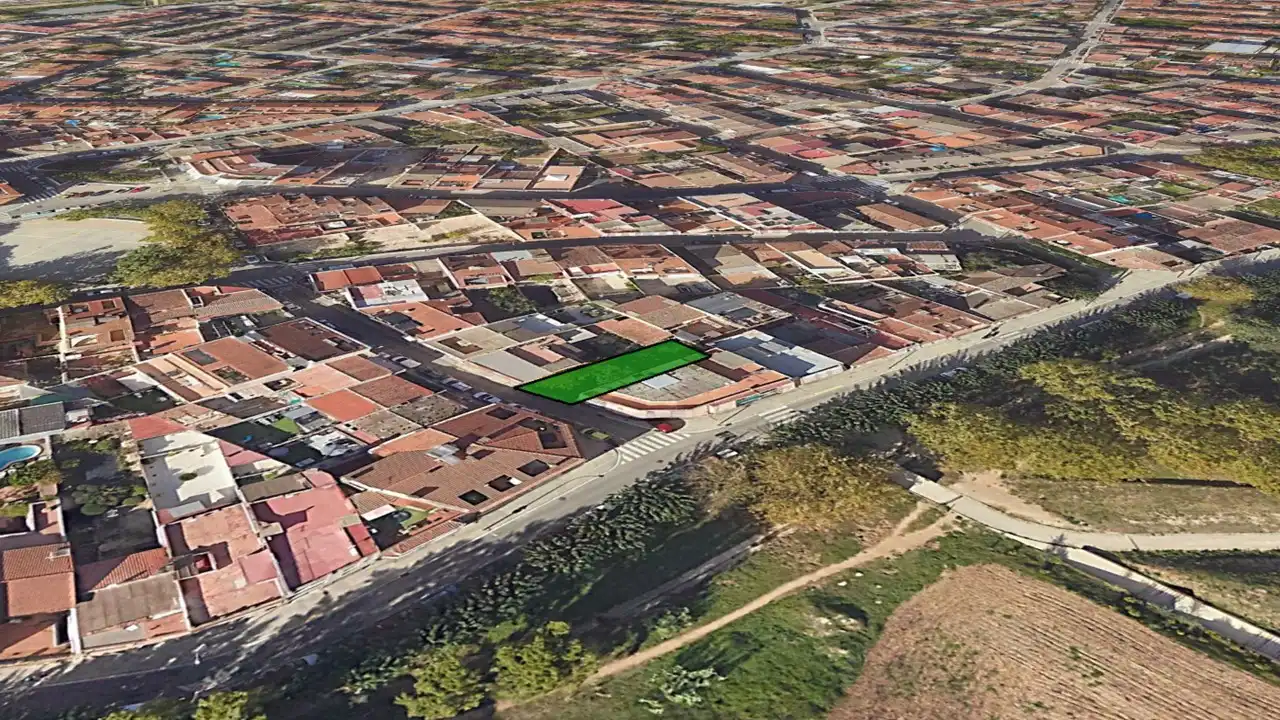 Terreno rústico en venta en C/ Ávila