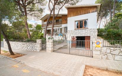 Exterior view of House or chalet for sale in Montmeló  with Balcony