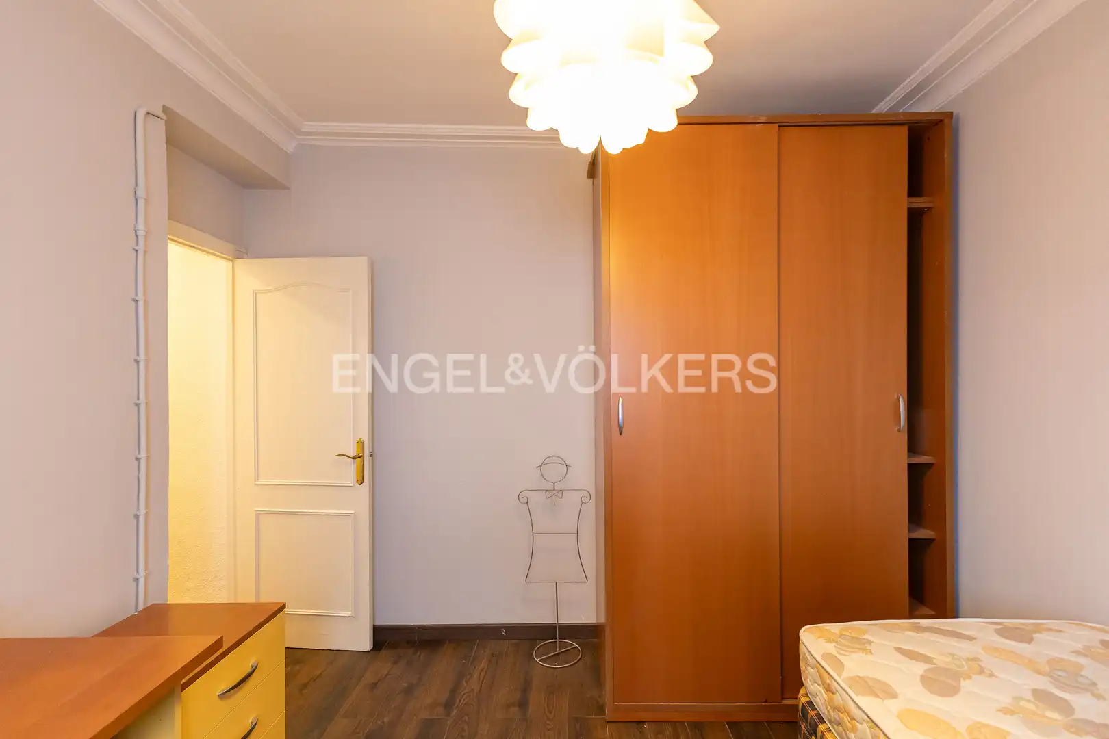 Schlafzimmer von Wohnung zur Miete in Madrid mit Klimaanlage, Heizung und Parkett