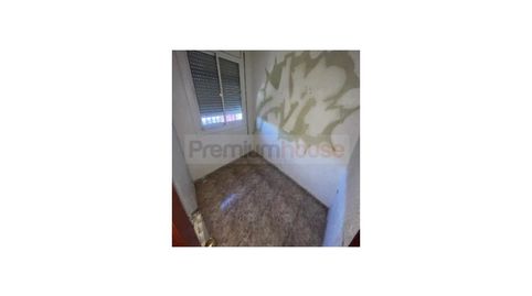 Photo 4 of Flat for sale in Calle Mossen Jacint Verdaguer, Sant Vicenç Dels Horts, Barcelona
