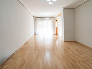 Wohnung mit Aufzug zur Miete in Plaza Xúquer