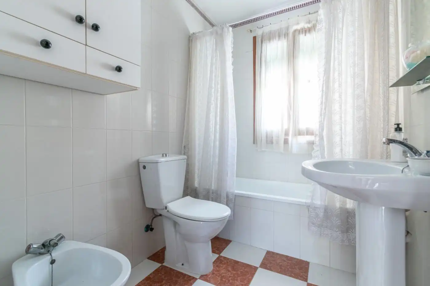 Bathroom of Houses for sale in Íllora