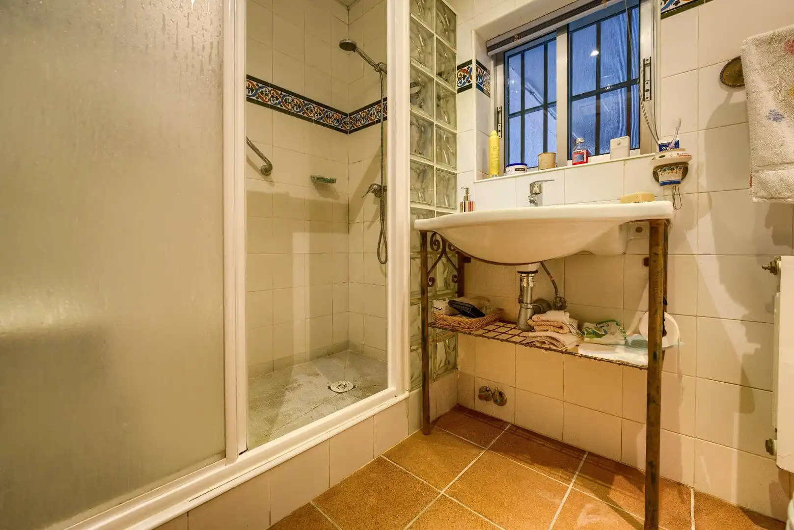 Baño de Casa o chalet en venta en Palomares del Río con Aire acondicionado, Calefacción y Jardín privado