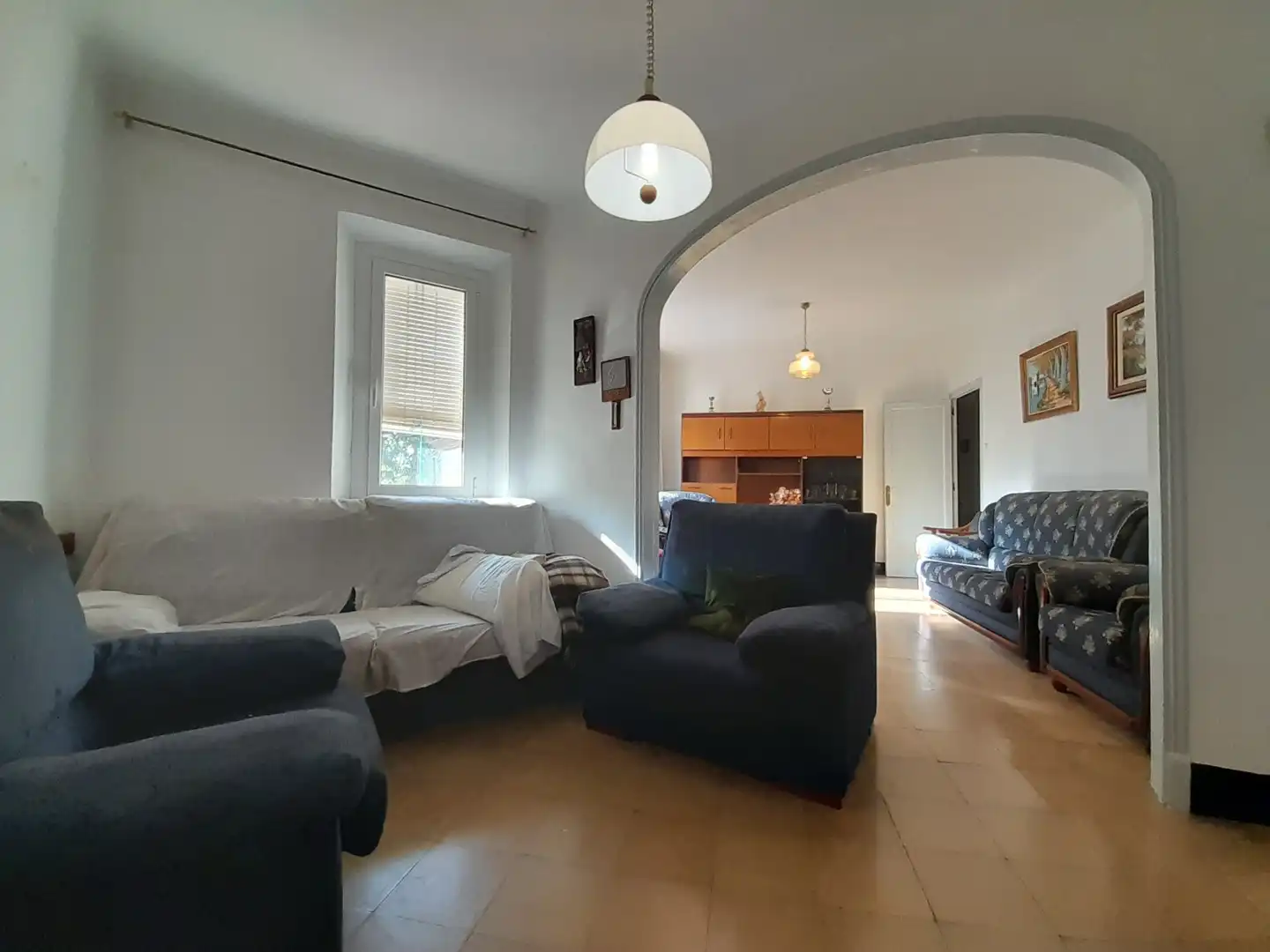Sala d'estar de Pis en venda en Olot amb Calefacció i Traster