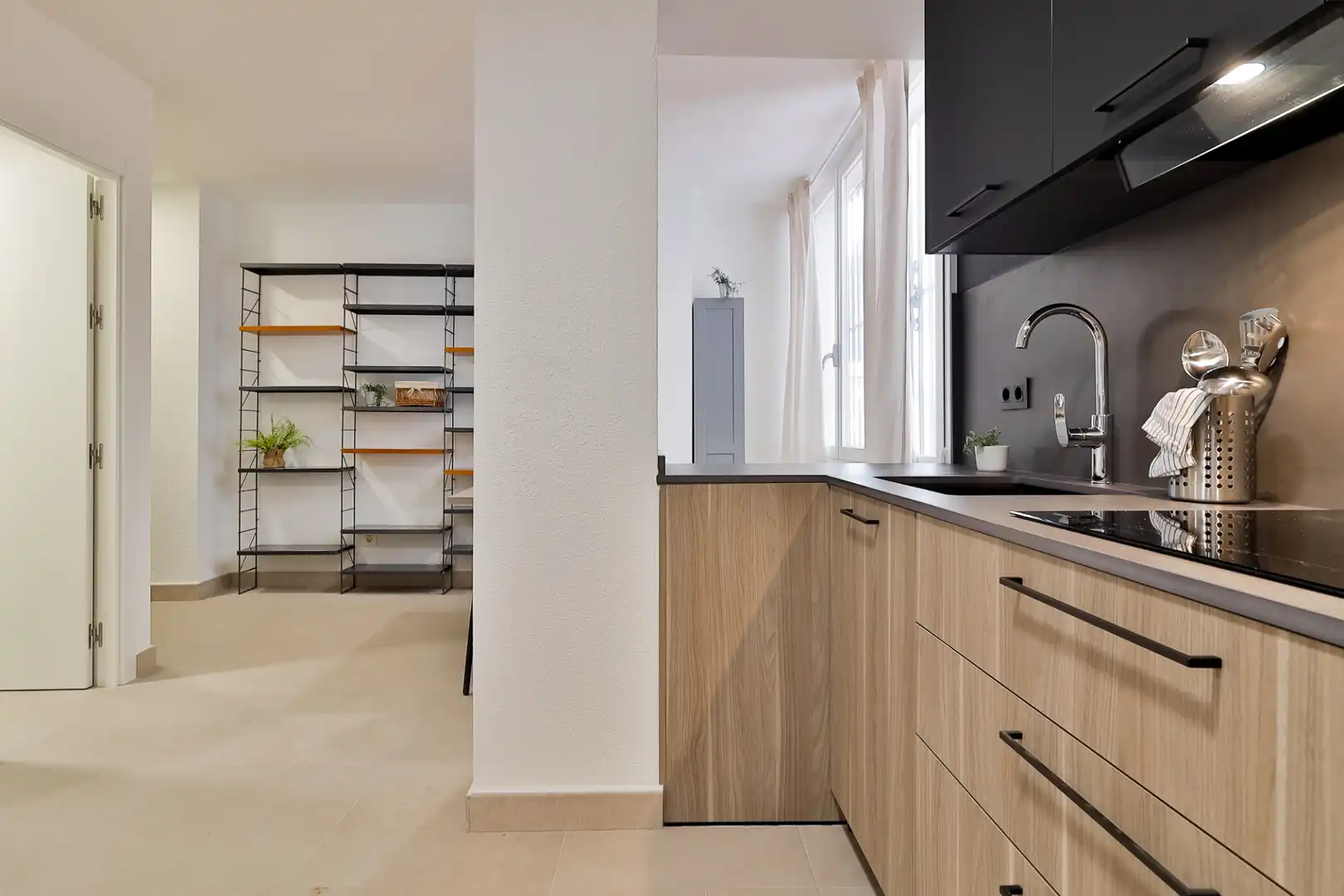 Cocina de Piso de alquiler en Málaga con Aire acondicionado, Amueblado y Internet