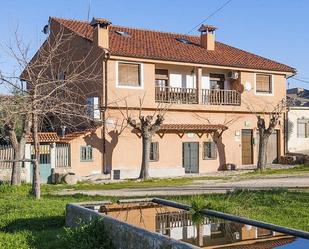 Vista exterior de Casa o xalet en venda en Almendral de la Cañada amb Calefacció, Jardí privat i Terrassa