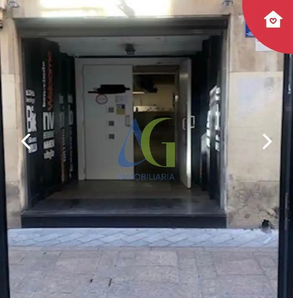 Local comercial en venda a Casco Antiguo, imagen 2