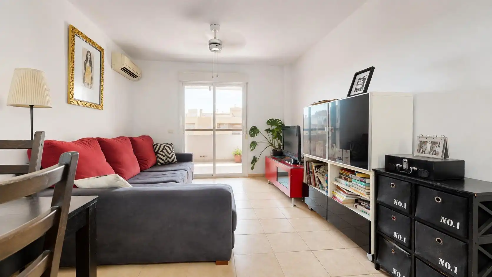 Piso con ascensor en venta en Calle GALAN DE NOCHE 8