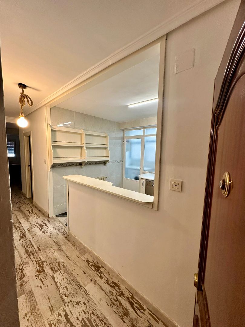 Cuina de Pis en venda en Valladolid Capital amb Calefacció, Parquet i Forn
