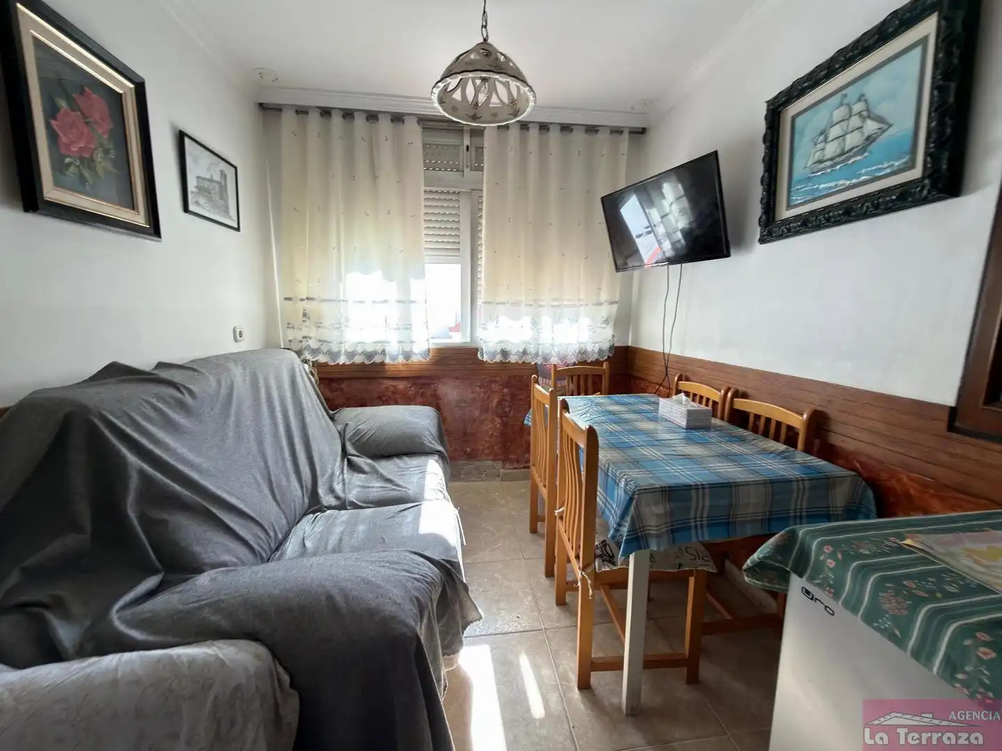 Sala d'estar de Pis en venda en Estepona