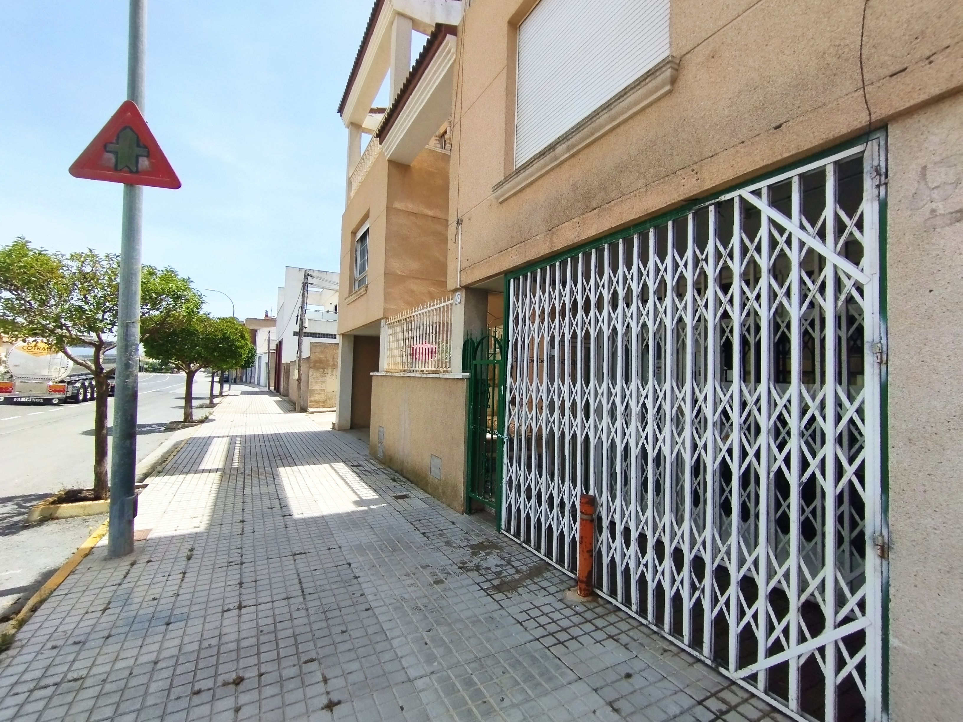 Vista exterior de Local en venda en Cañada