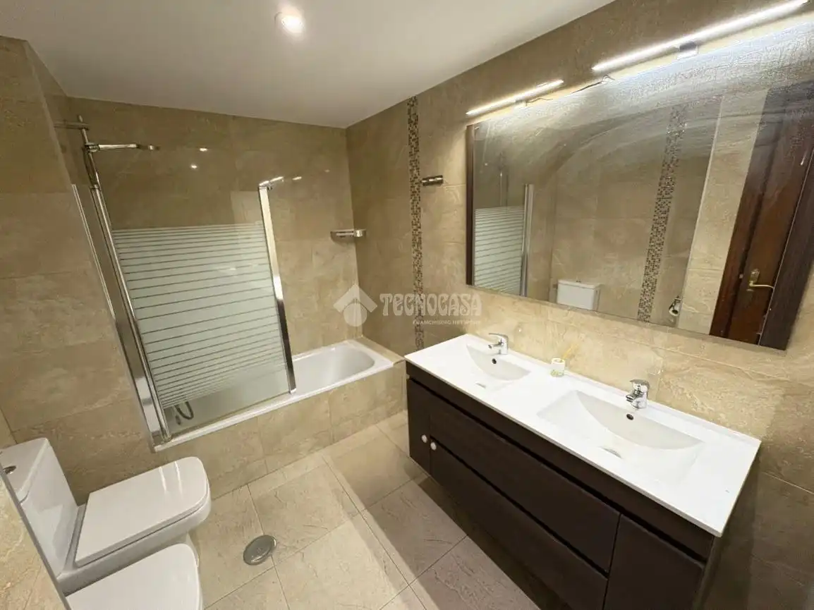 Appartamento con piscina in affitto a Chamartín, imagen 16