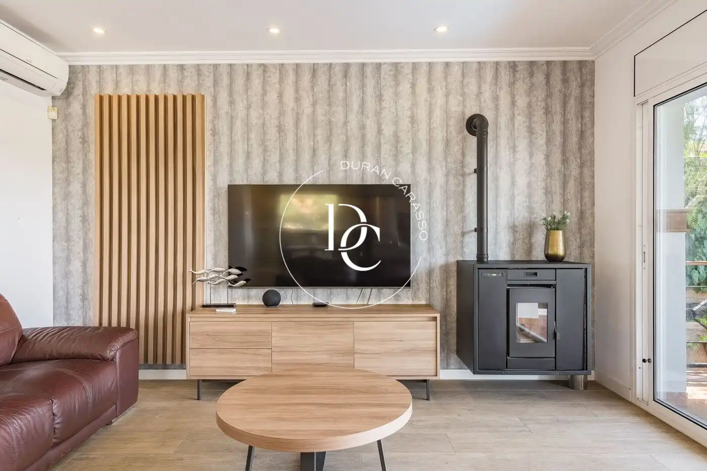 Living room of Houses for sale in Sant Pere de Ribes  with Air Conditioner, Heating and Private garden
