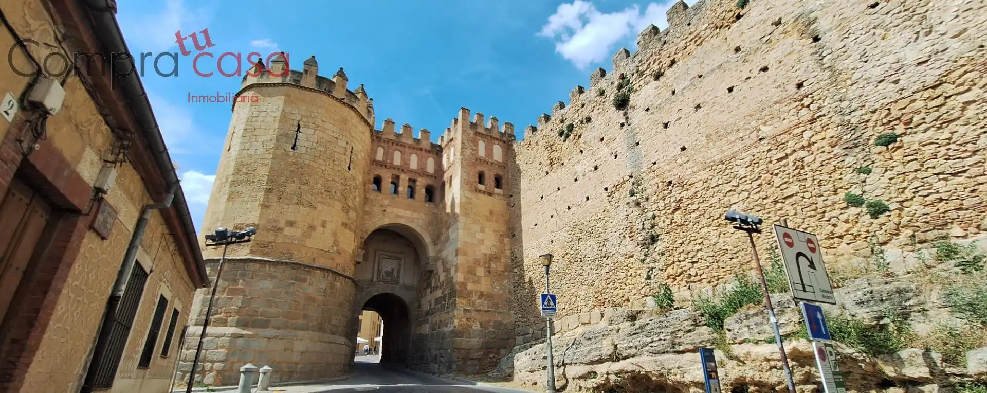 Außenansicht von Wohnungen zur Miete in Segovia mit Heizung und Möbliert