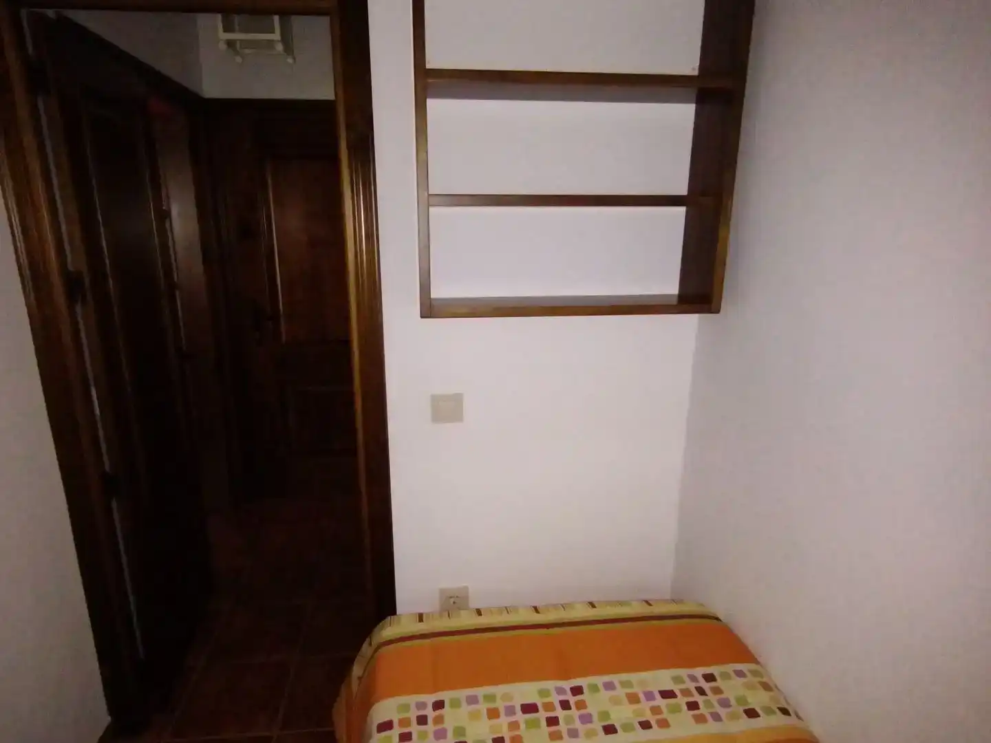 Dormitori de Pis en venda en Guadalupe amb Aire condicionat i Balcó