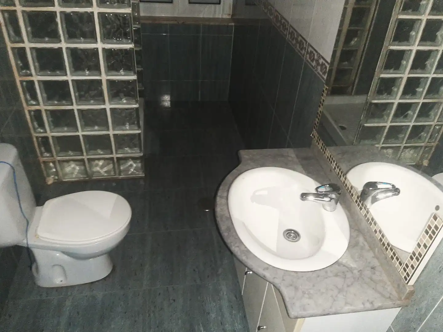 Baño de Piso en venta en Lena con Parquet, Trastero y Lavadora