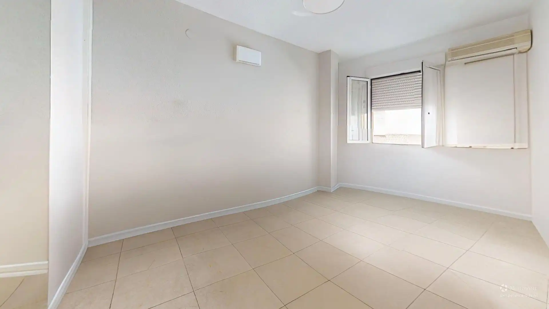 Bedroom of Flat for sale in Córdoba  with Air Conditioner, Terrace and Storage room